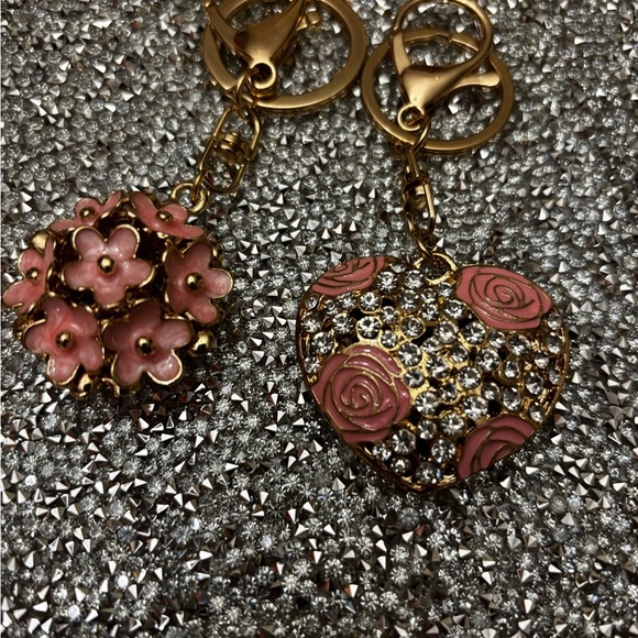 Bag, charms or key rings. This is a 2 for one - Picture 3 of 3